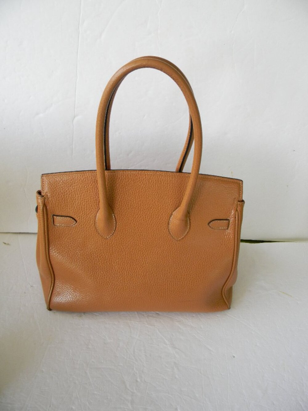 WM'S TAN BROWN PEBBLE LEATHER LOCK/KEY SATCHEL - Picture 6 of 11